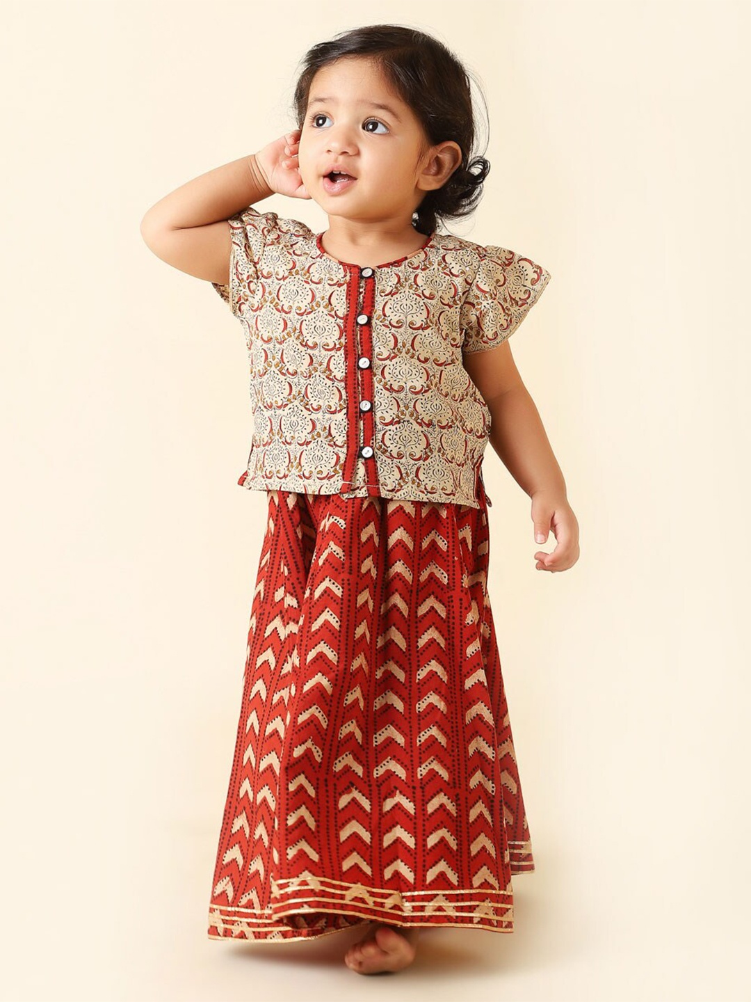 

Fabindia Girls Printed Ready to Wear Lehenga Choli, Maroon