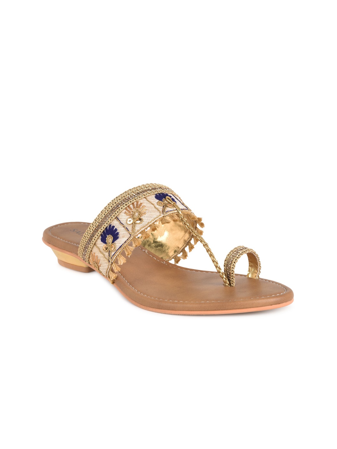 

SALARIO Women Printed Buckle Open Toe Flats, Beige