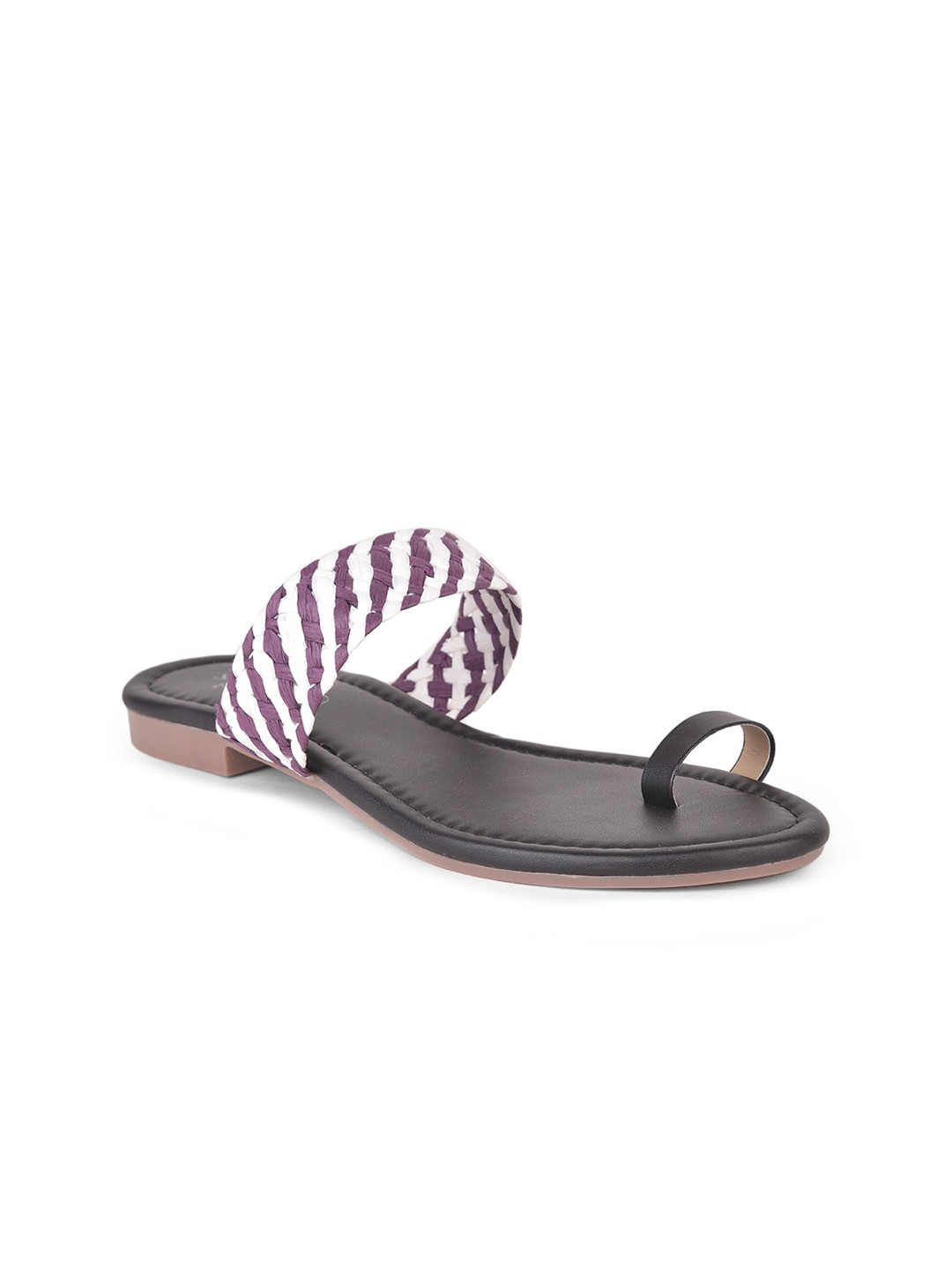

SALARIO Woven Design One Toe Flats, White