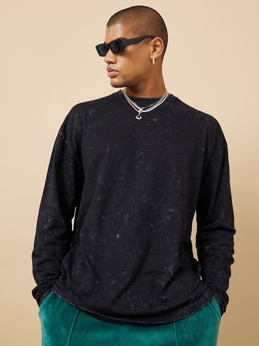 

Styli Men Long Sleeves Oversized Acid Wash T-shirt, Black
