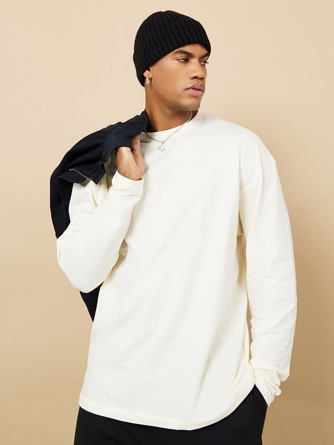 

Styli Men Solid Round Neck Drop-Shoulder Sleeves Oversized Knitted T-shirt, Cream