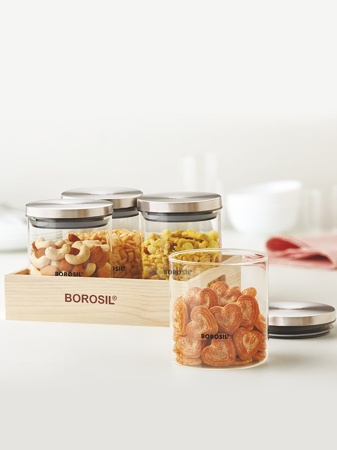 

BOROSIL Set Of 4 Transparent Air-Tigh Glass Jar With Wooden Tray 600 ml each