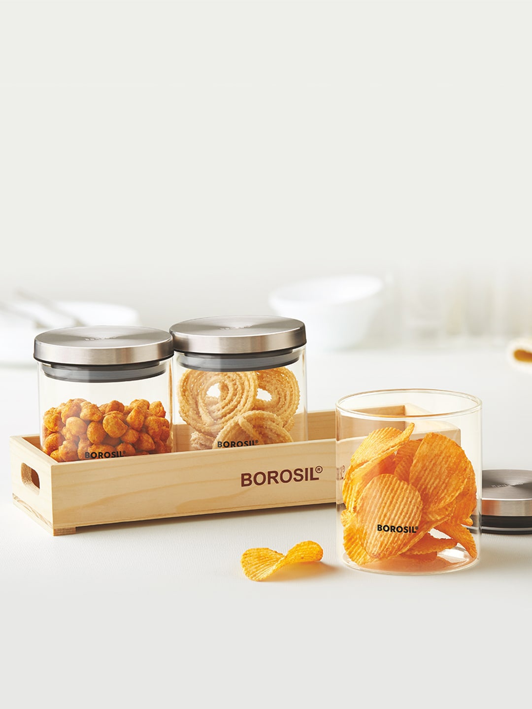 

BOROSIL Transparent Set Of 3 Air-Tight Glass Jar With Wooden Tray 600 ml each