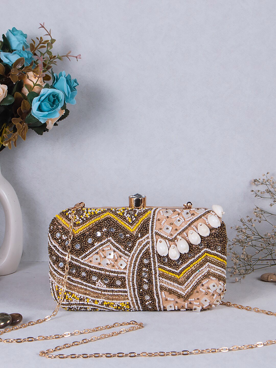 

Swisni Women Embellished Box Clutch, Gold