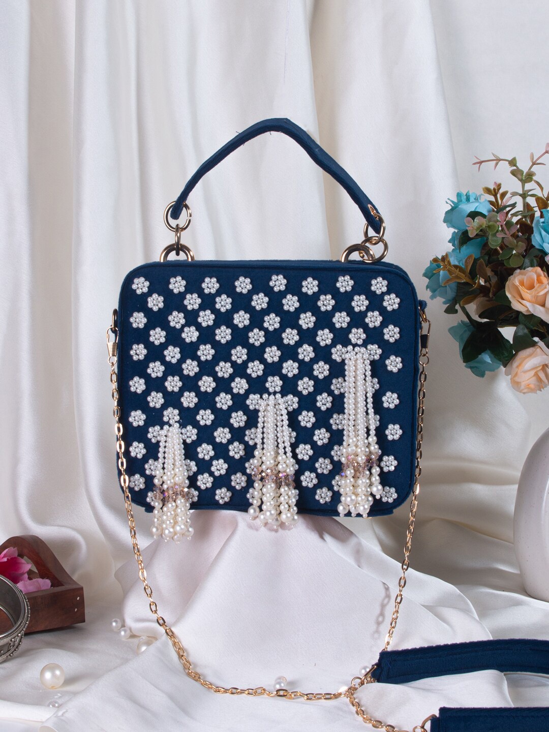 

Swisni Embroidered Box Clutch, Blue