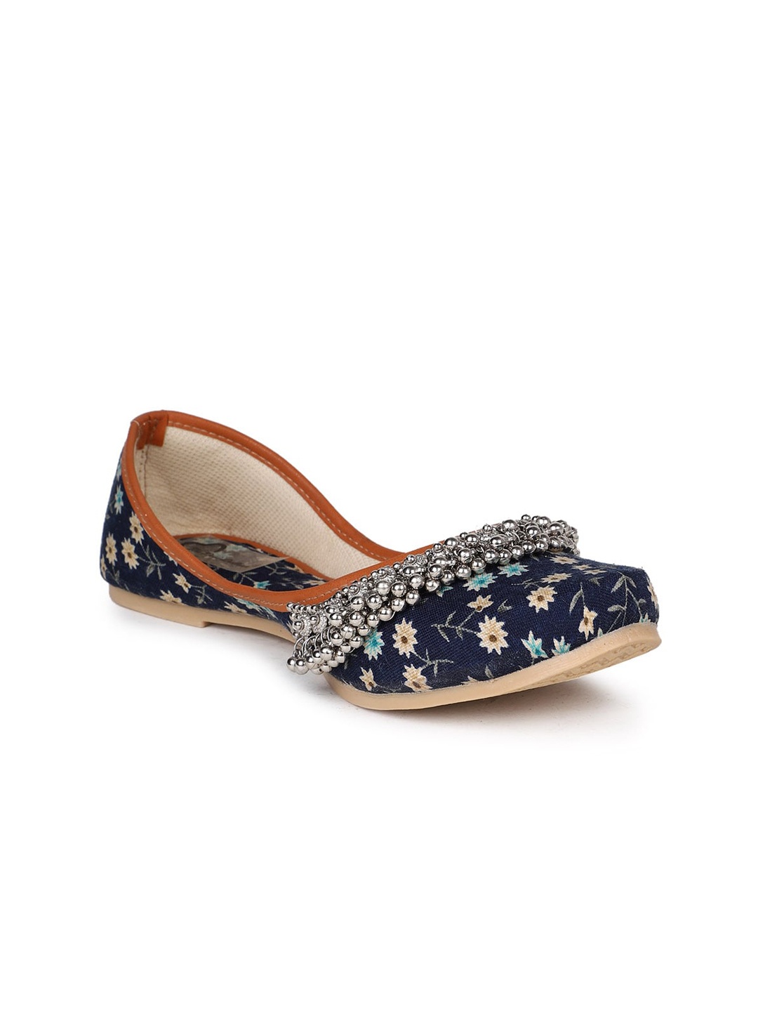 

The Desi Dulhan Women Embellished Ethnic Mojaris, Blue