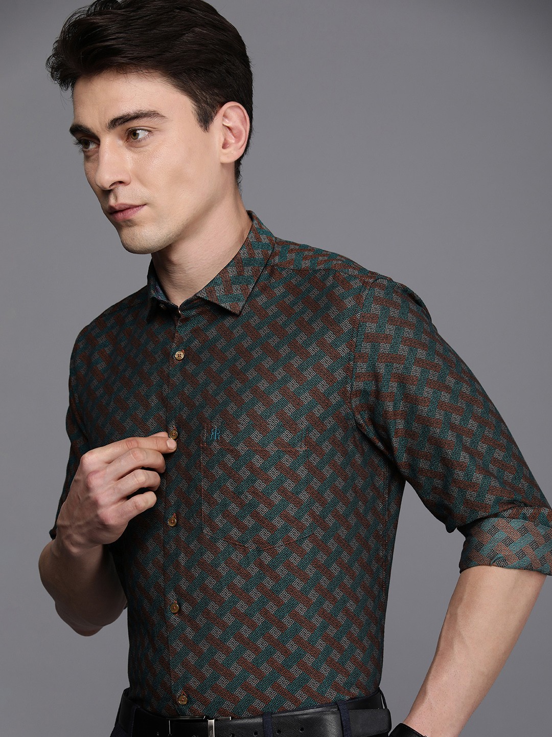 

Raymond Men Pure Cotton Textured Contemporary Fit Formal Shirt, Teal