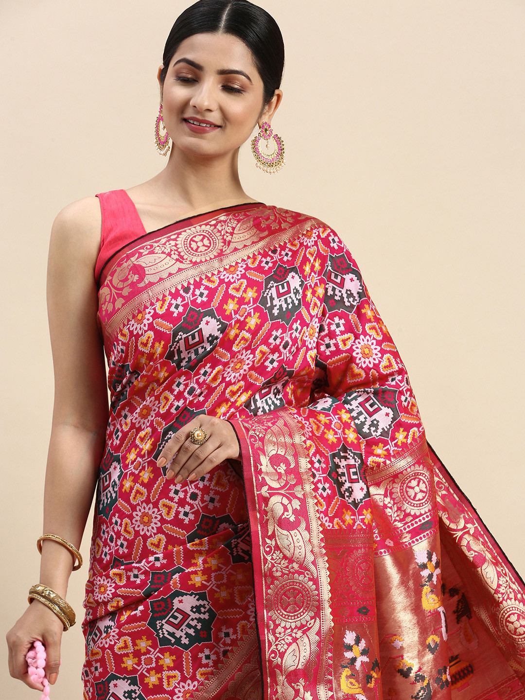

VASTRANAND Ethnic Motifs Zari Art Silk Patola Saree, Pink