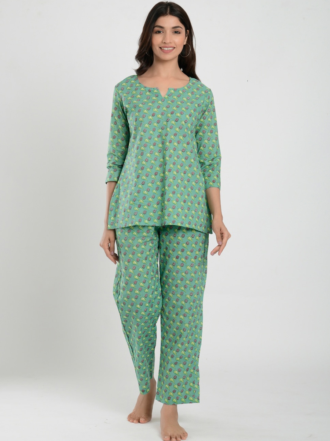 

CRAFIQA Women Printed Pure Cotton Night suit, Sea green