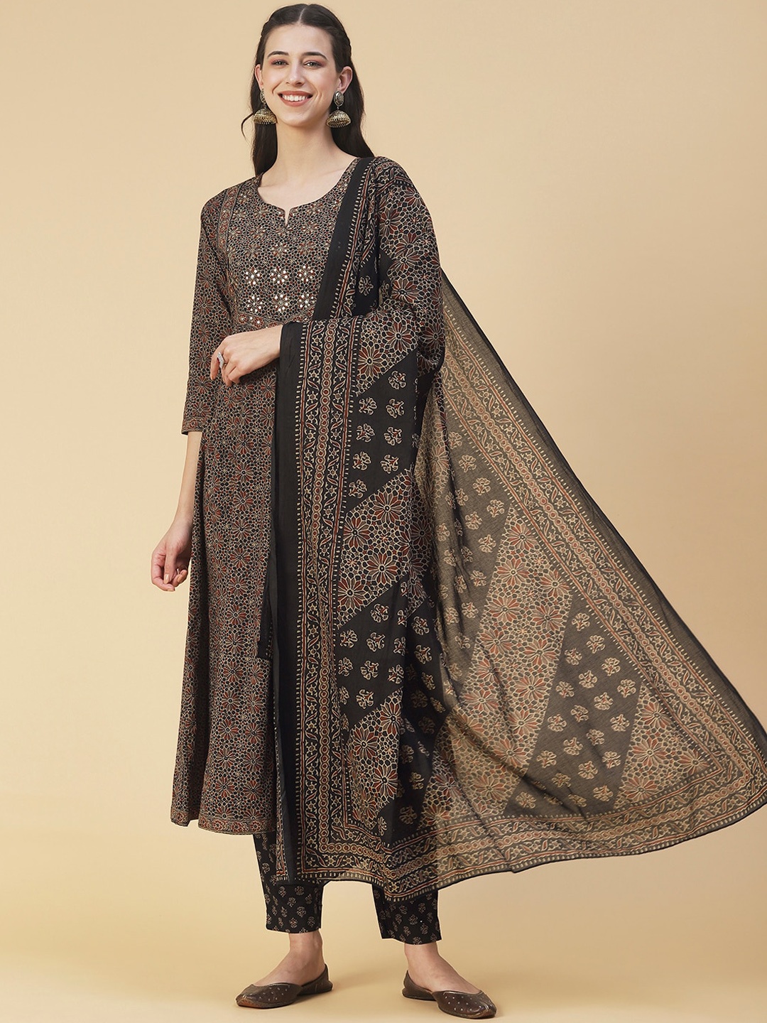 

FASHOR Ethnic Motifs Printed Sequinned Pure Cotton Kurta with Trousers & Dupatta, Black