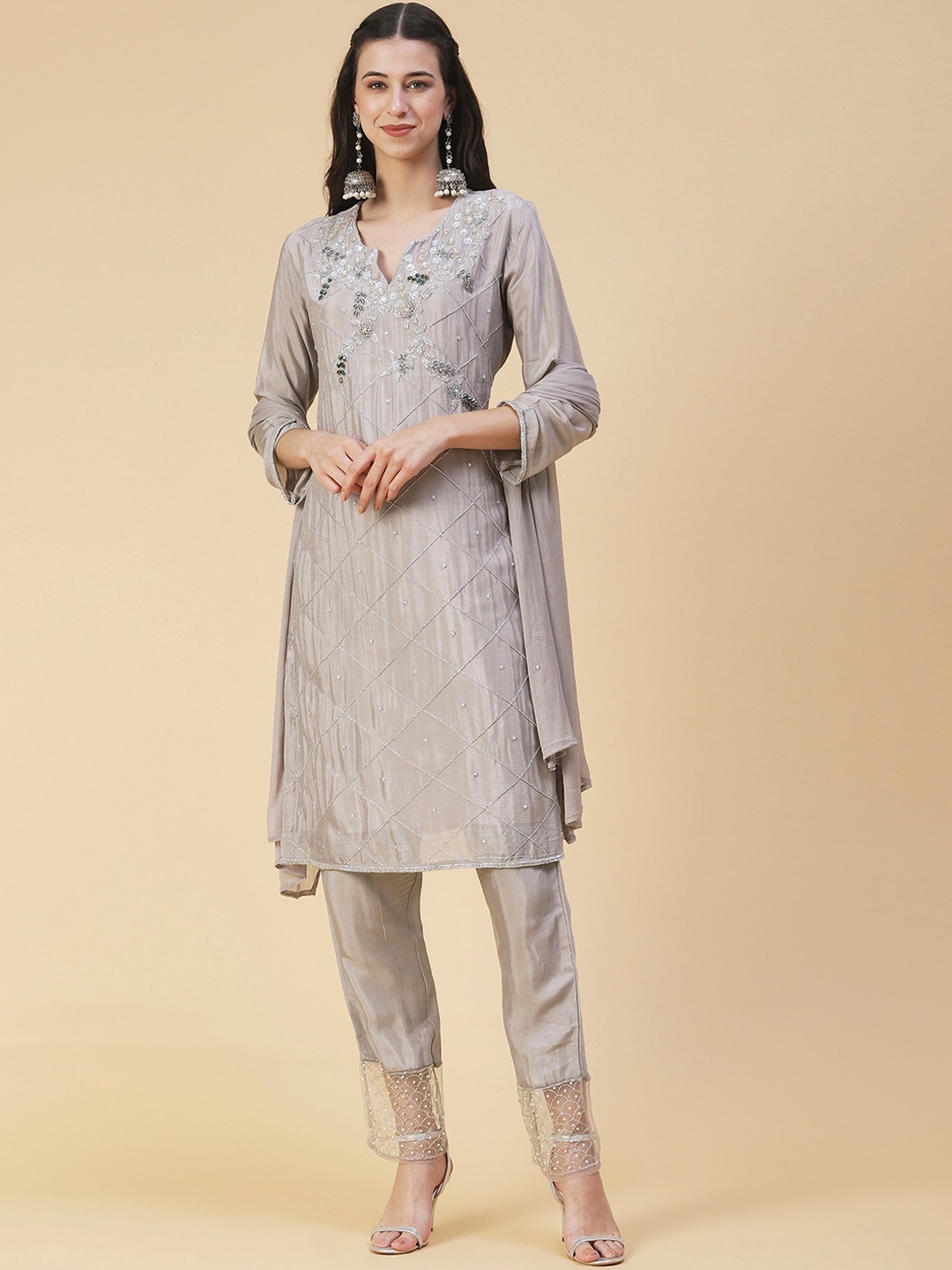 

FASHOR Women Floral Embroidered Beads and Stones Kurta with Trousers & Dupatta, Grey