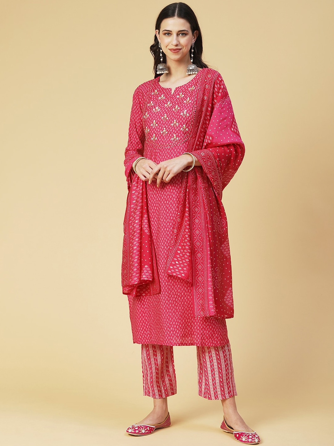 

FASHOR Women Bandhani Printed Sequinned Kurta with Trousers & Dupatta, Pink