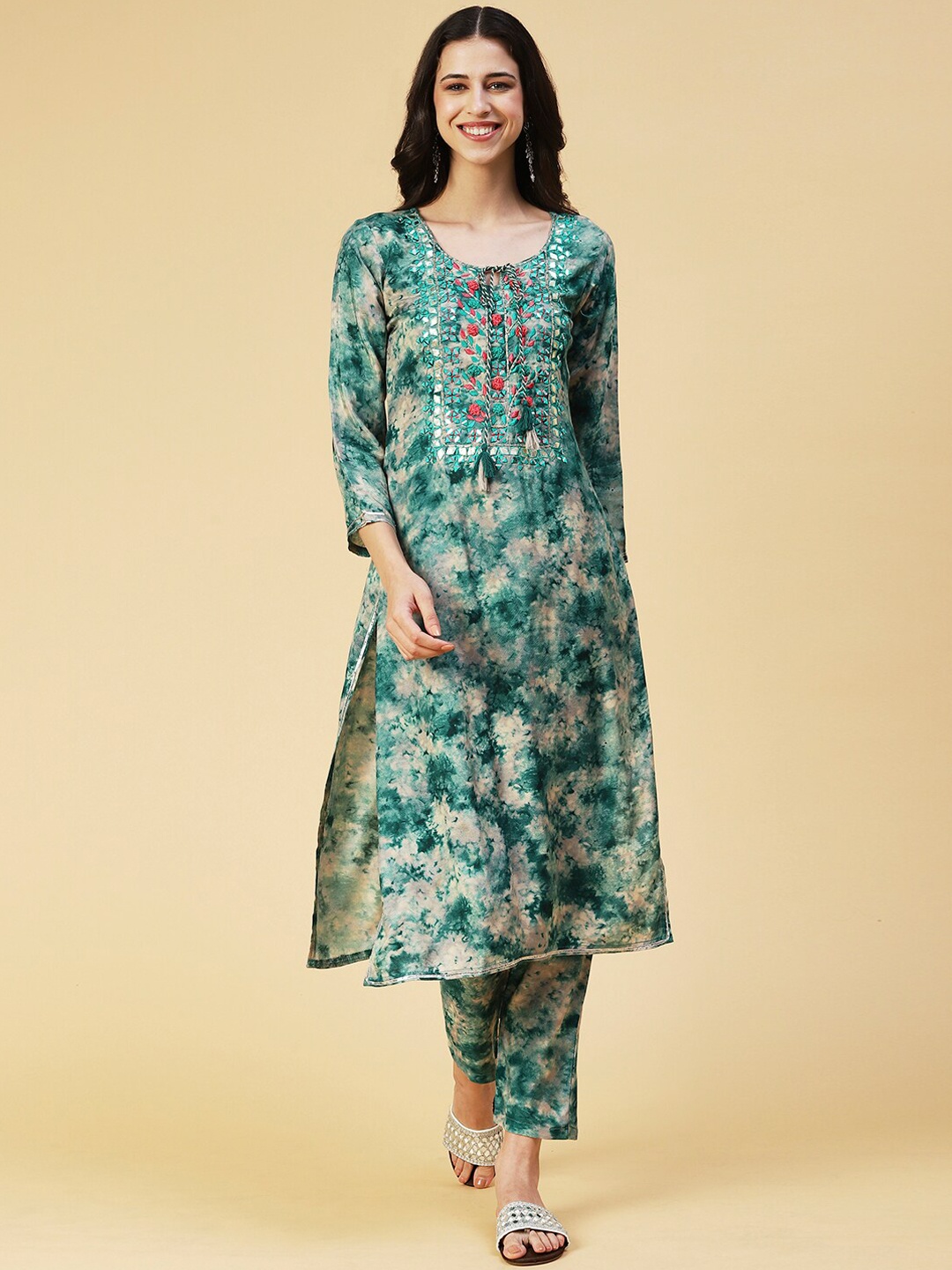 

FASHOR Women Green Ethnic Motifs Dyed Mirror Work Kurta with Trousers