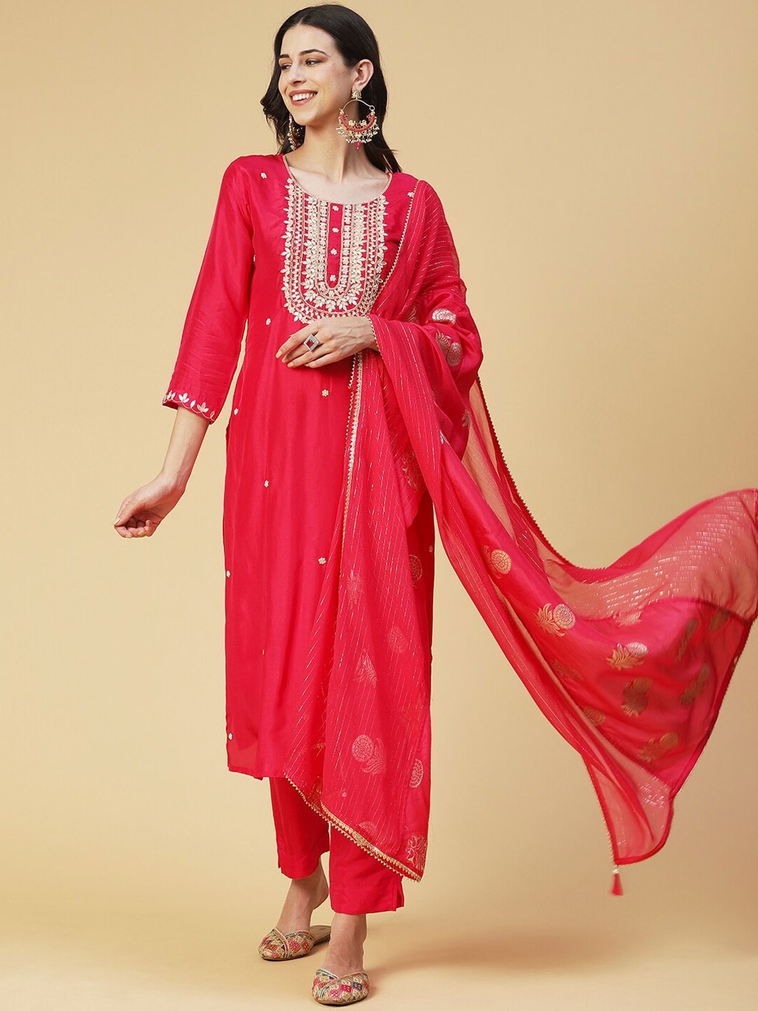 

FASHOR Women Ethnic Motifs Embroidered Kurta with Trousers & With Dupatta, Fuchsia