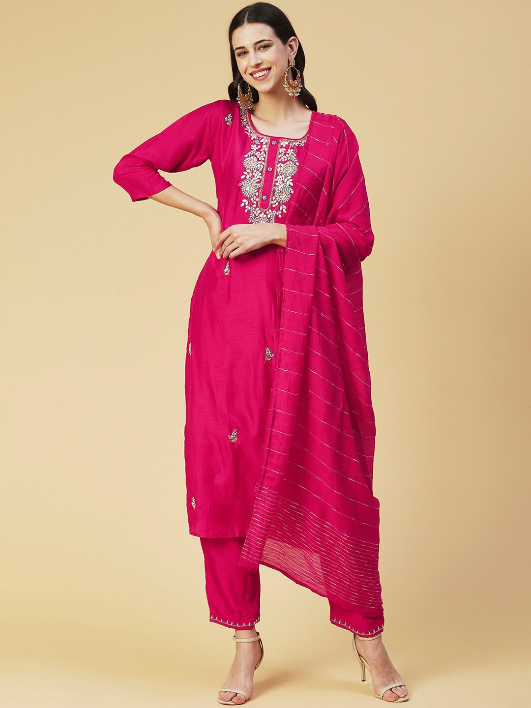 

FASHOR Women Ethnic Motifs Embroidered Kurta with Trousers & With Dupatta, Fuchsia