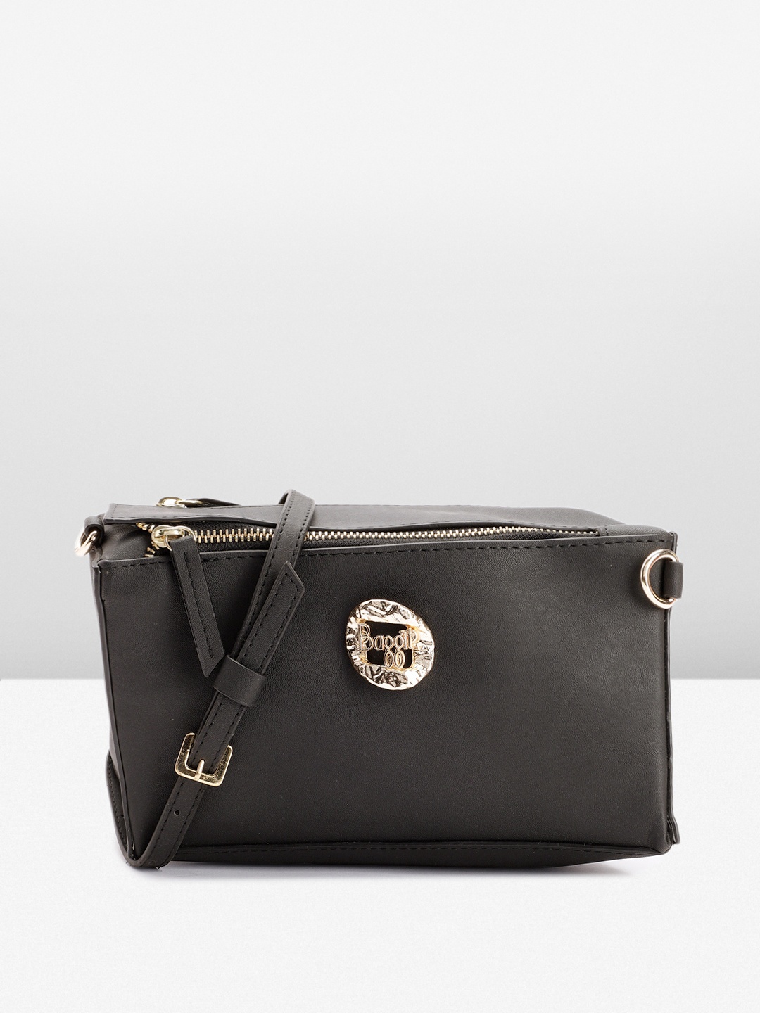 

Baggit Women Solid Sling Bag, Black
