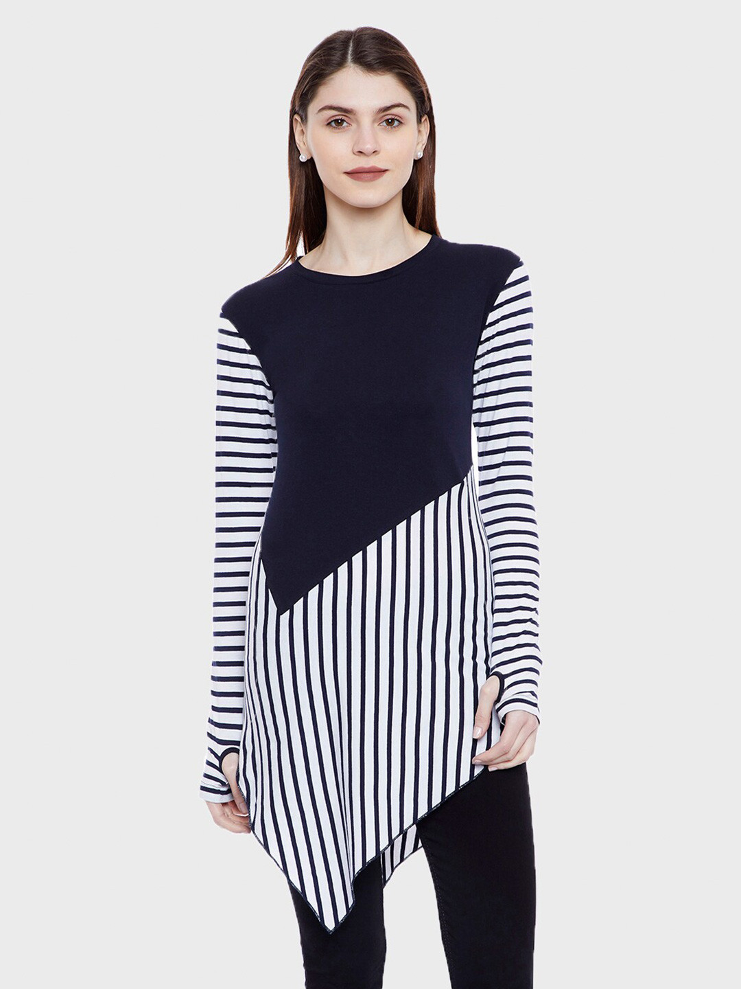 

Hypernation Women Striped Pure Cotton T-shirt, Navy blue