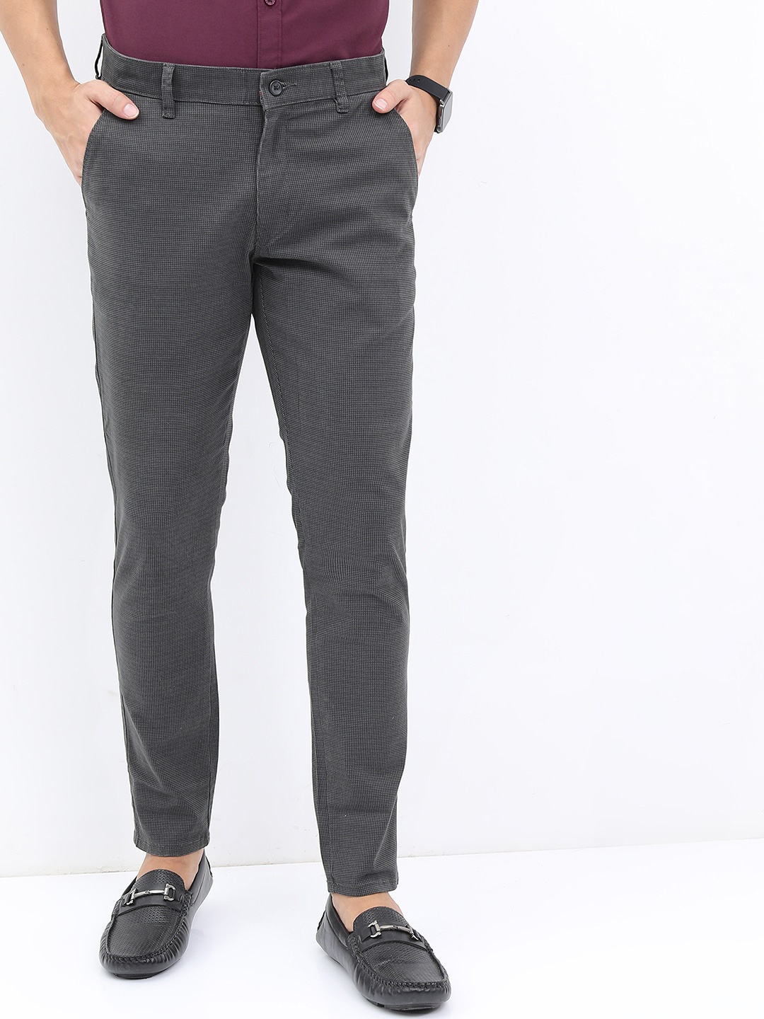 

HIGHLANDER Men Checked Slim Fit Trousers, Grey