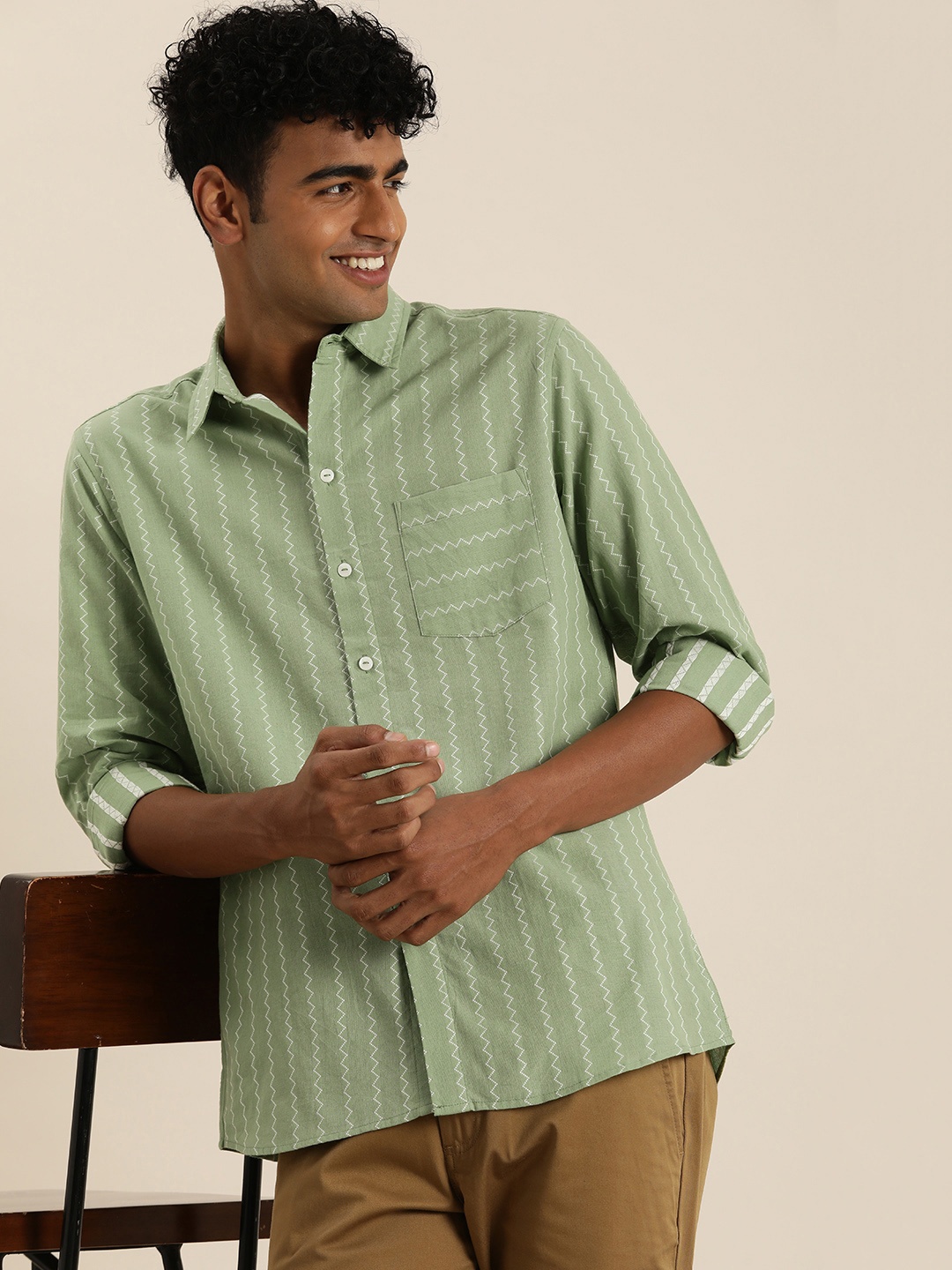 

Taavi Woven Legacy Chevron Self-Striped Pure Cotton Casual Shirt, Green