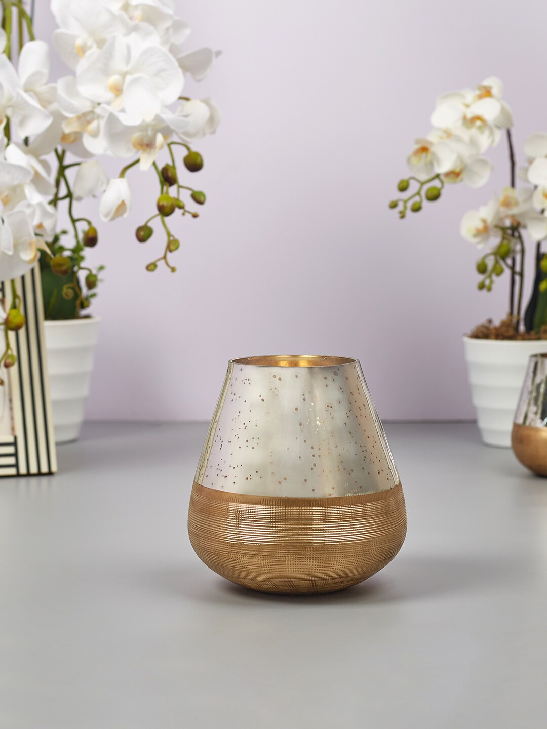 

HomeTown Phiona Gold Textured Handcrafted Mercury Glass Vase