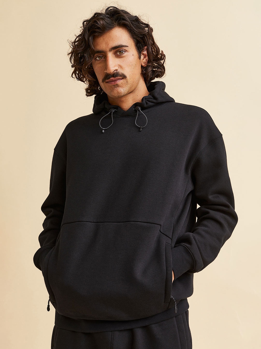 

H&M Men Warm Sports Hoodie, Black