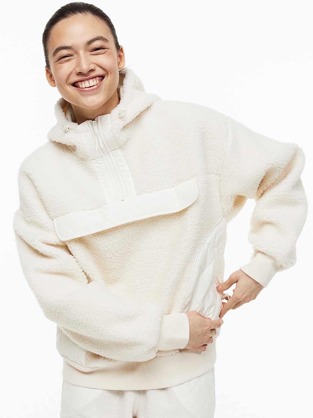 

H&M Women Sports Popover Jacket, Off white