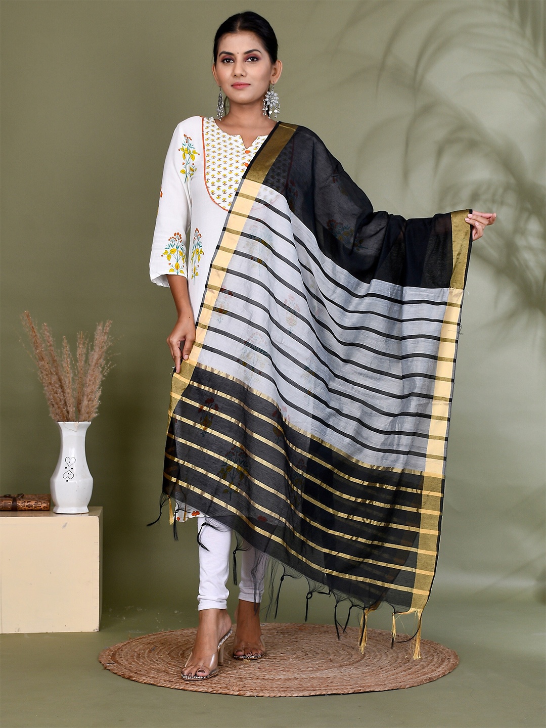 

Kesarya Striped Organza Dupatta, Black