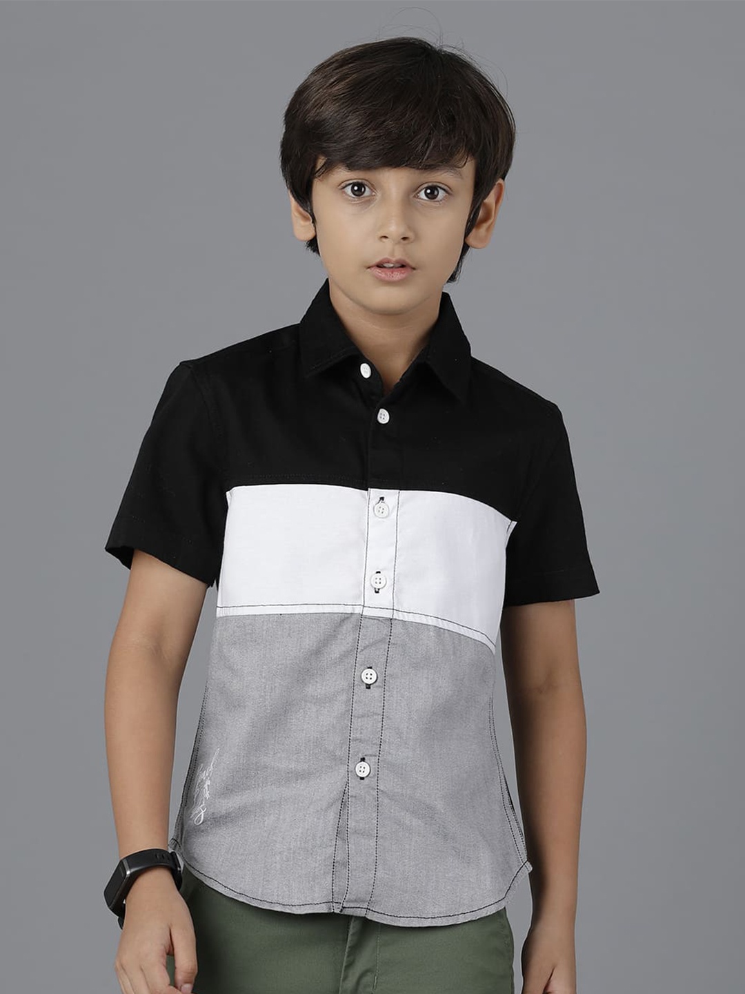 

UNDER FOURTEEN ONLY Boys Colourblocked Casual Shirt, Black