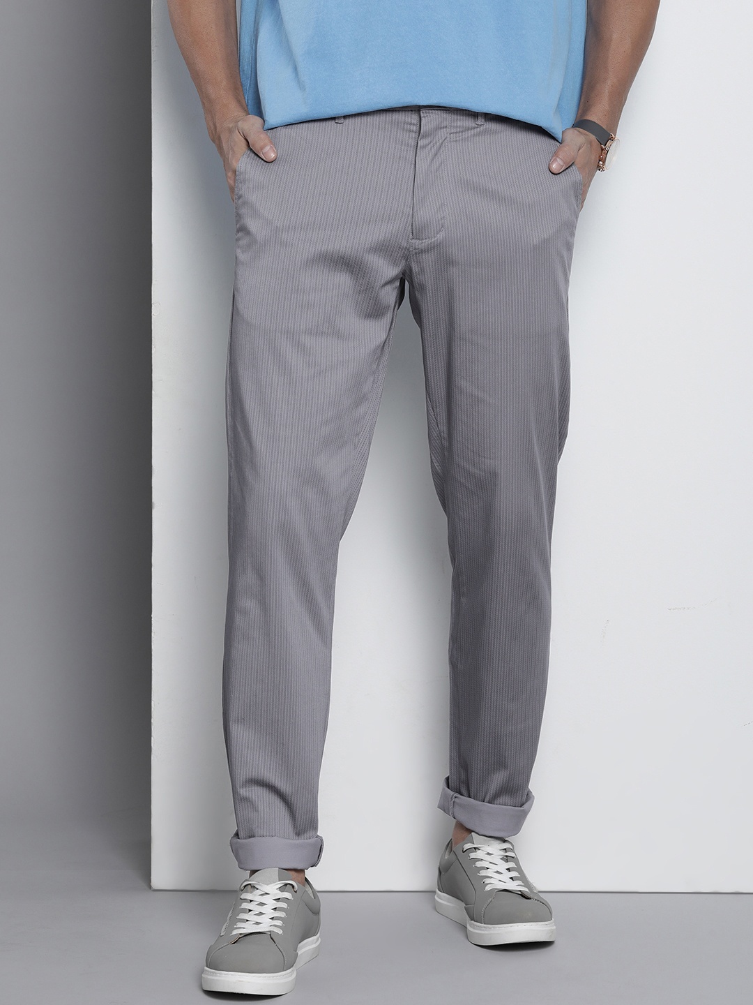 

Tommy Hilfiger Men IM DENTON Printed HERRINGBONE Mid-Rise Regular Trousers, Grey