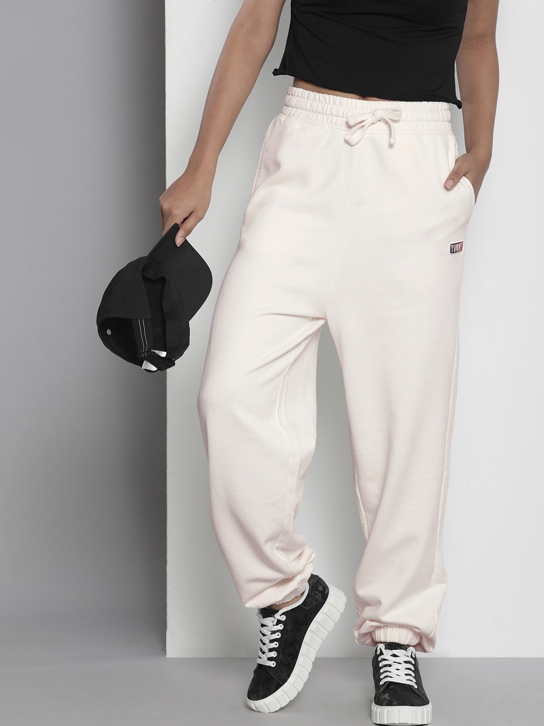 

Tommy Hilfiger Women Relaxed Fit Pure Cotton Joggers, Off white