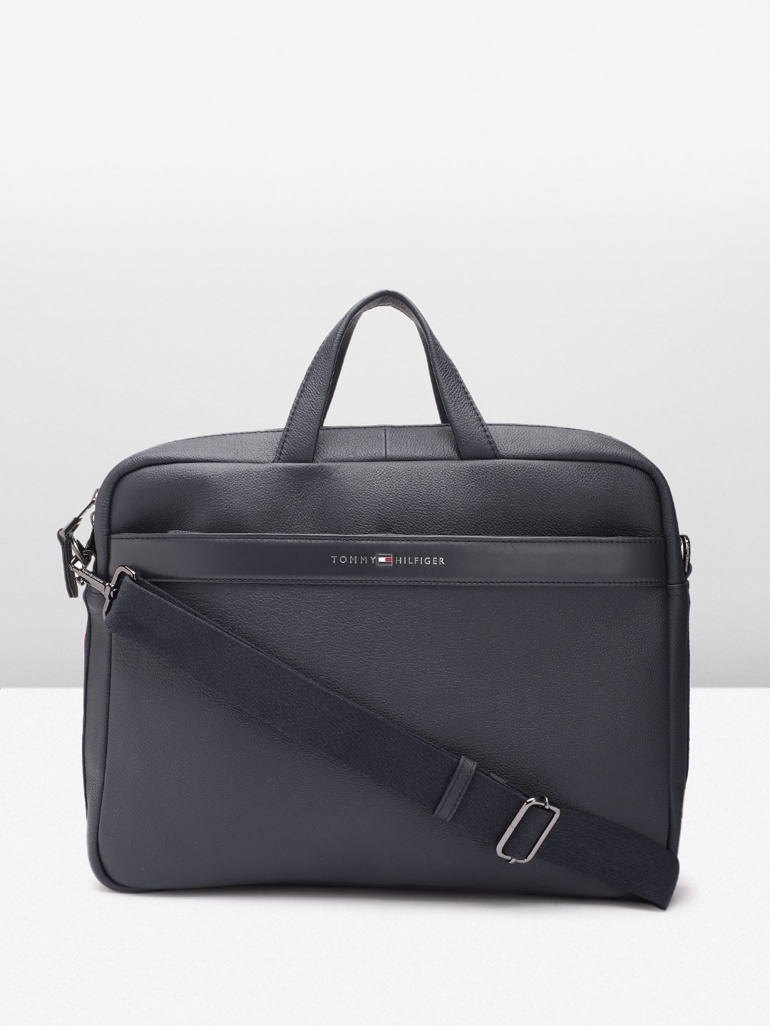 

Tommy Hilfiger Unisex Leather Laptop Bag, Navy blue