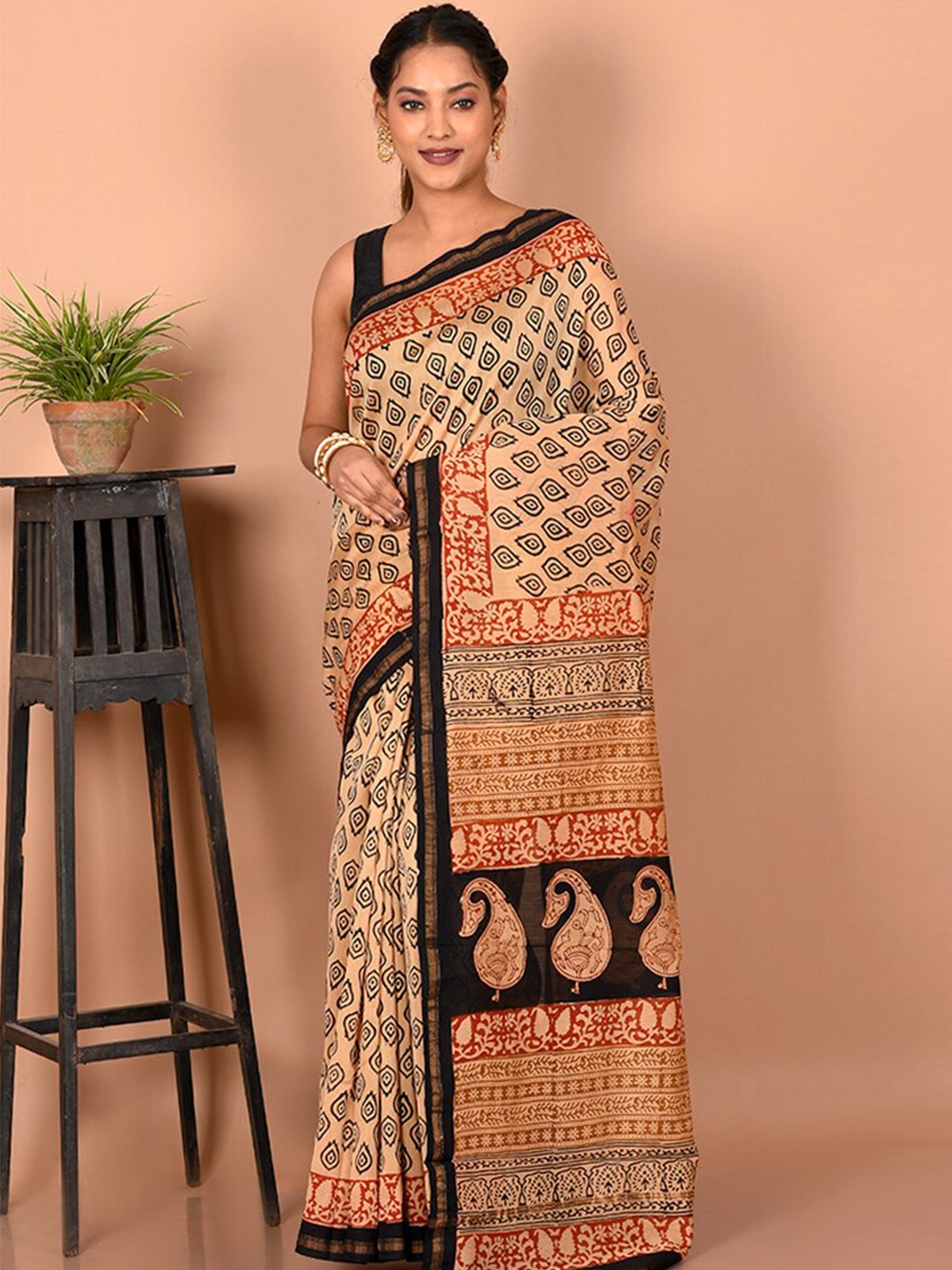 

AllSilks Paisley Zari Pure Cotton Chanderi Saree, Cream