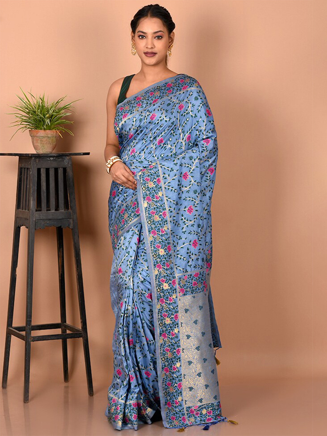 

AllSilks Floral Printed Saree, Blue