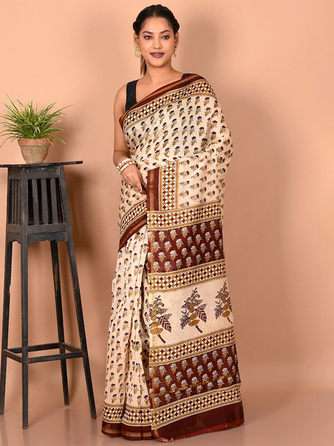 

AllSilks Floral Zari Pure Cotton Chanderi Saree, Cream