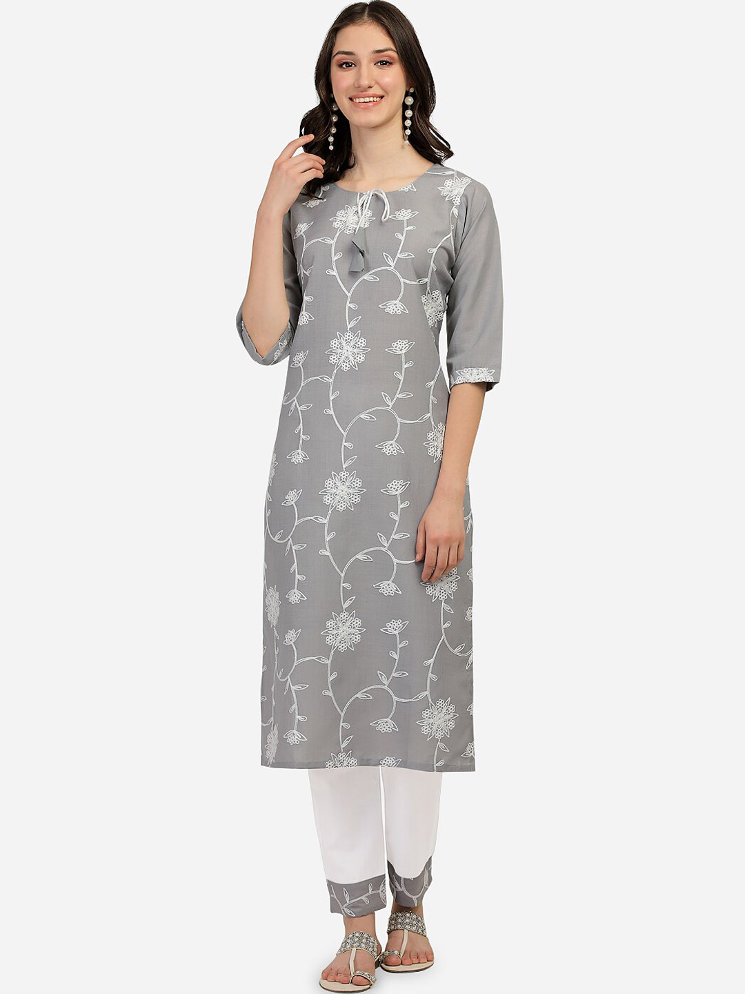 

FEMMIBELLA Floral Embroidered Thread Work Kurta with Trousers, Grey