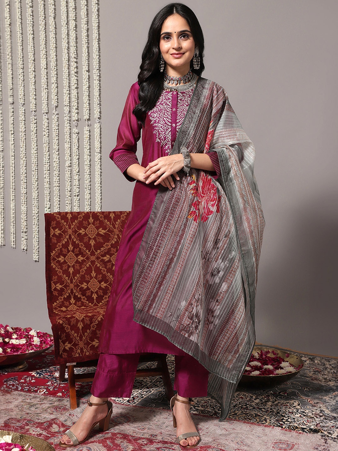 

Varanga Floral Embroidered Chanderi Silk Kurta with Trousers & ]Dupatta, Magenta