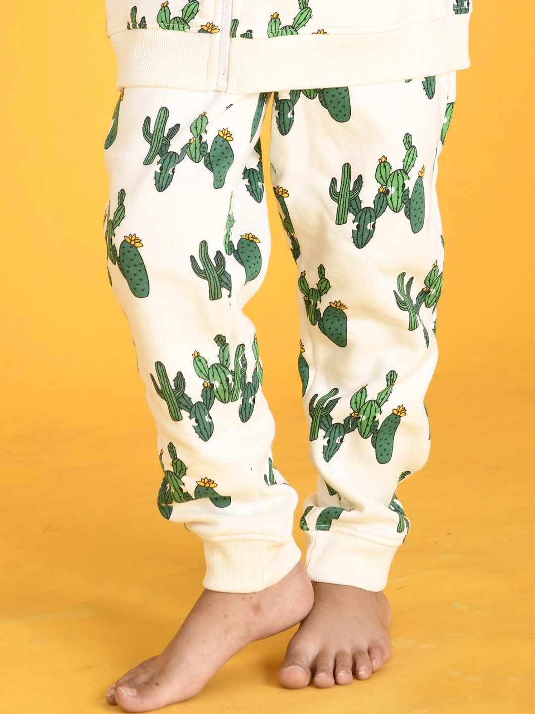 

Anthrilo Boys Floral Printed Relaxed High-Rise Easy Wash Trousers, White