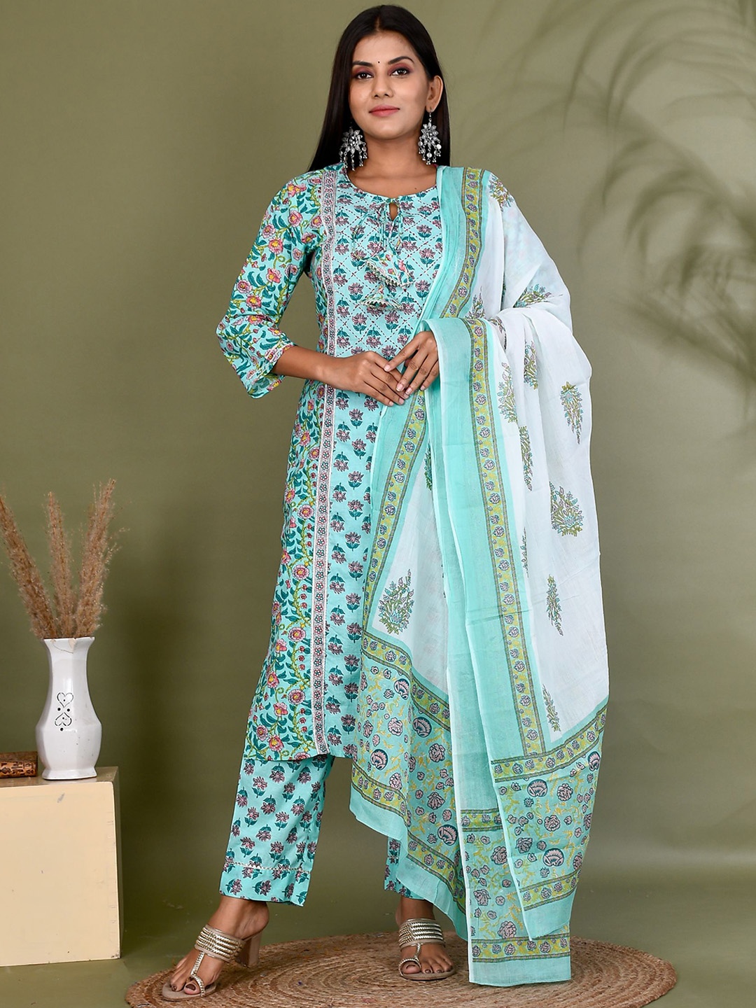 

Kesarya Floral Printed Round Neck Pure Cotton Kurta with Trousers & Dupatta, Blue