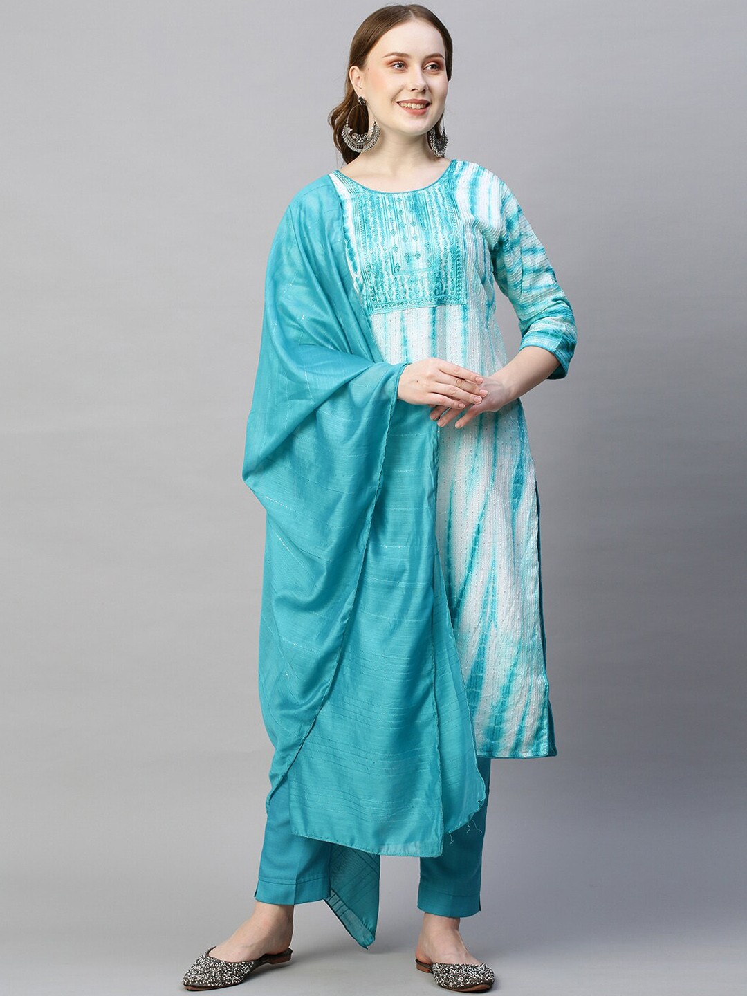

POONAM DESIGNER Women Dyed Chanderi Cotton Kurta with Trousers & With Dupatta, Blue