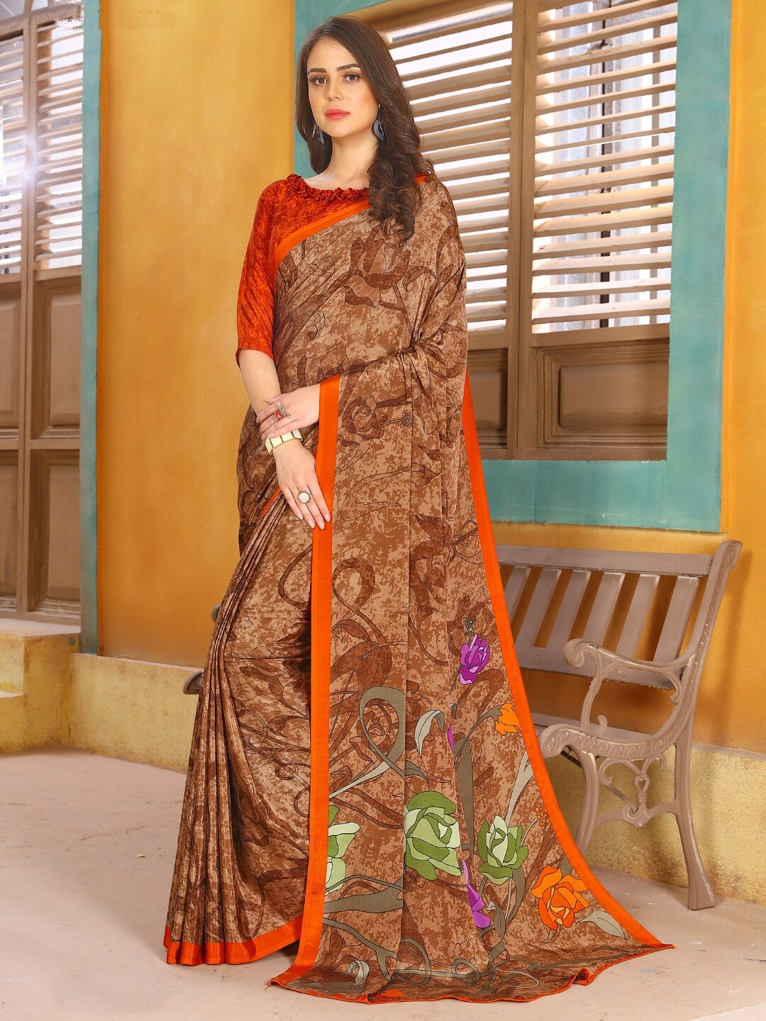 

Kasak Pure Crepe Saree, Brown