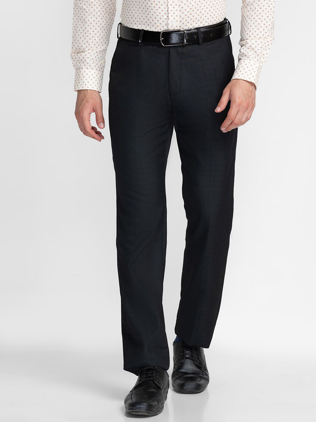 

Oxemberg Men Checked Slim Fit Formal Trousers, Black