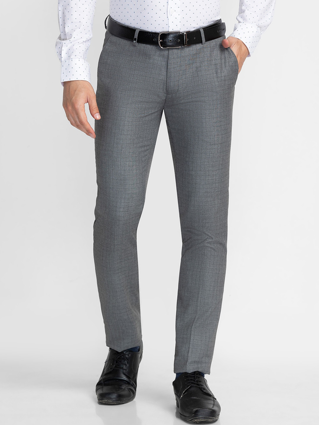 

Oxemberg Men Checked Slim Fit Formal Trousers, Charcoal