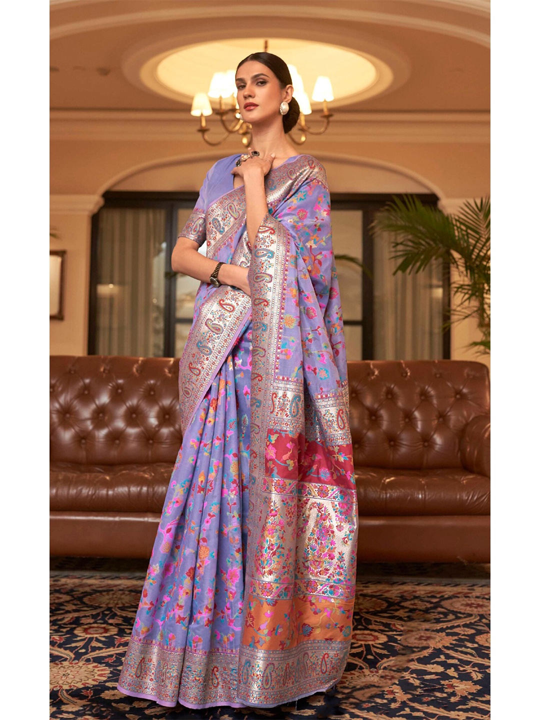 

Ekta Textiles Ethnic Motifs Zari Pure Silk Banarasi Saree, Lavender