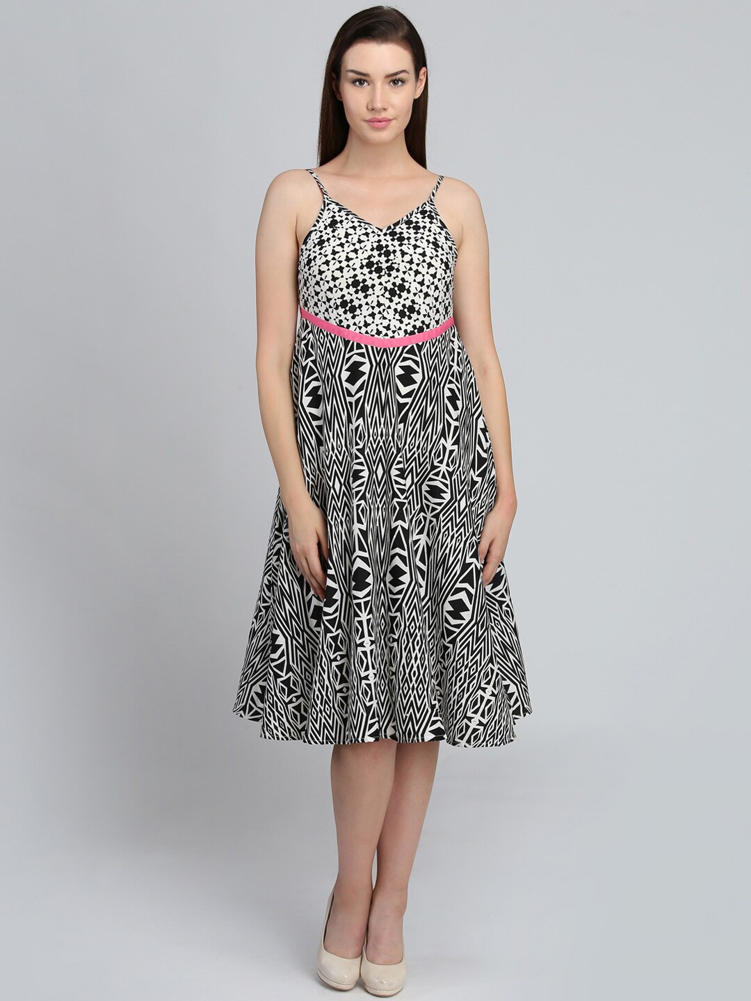 

DODO & MOA Crepe A-Line Dress, Black