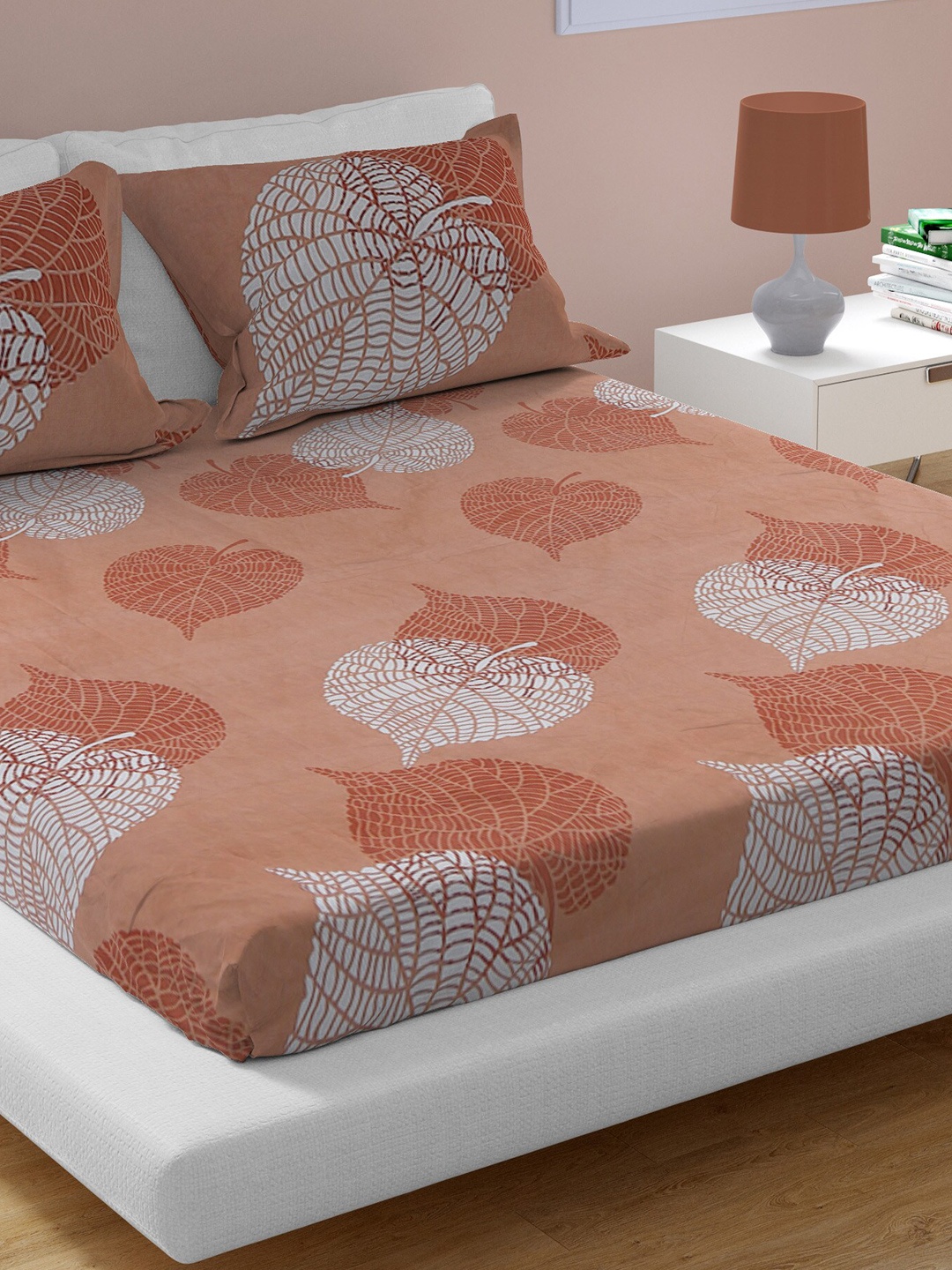 

AAZEEM Brown & White Floral 160 TC Queen Bedsheet with 2 Pillow Covers, Peach