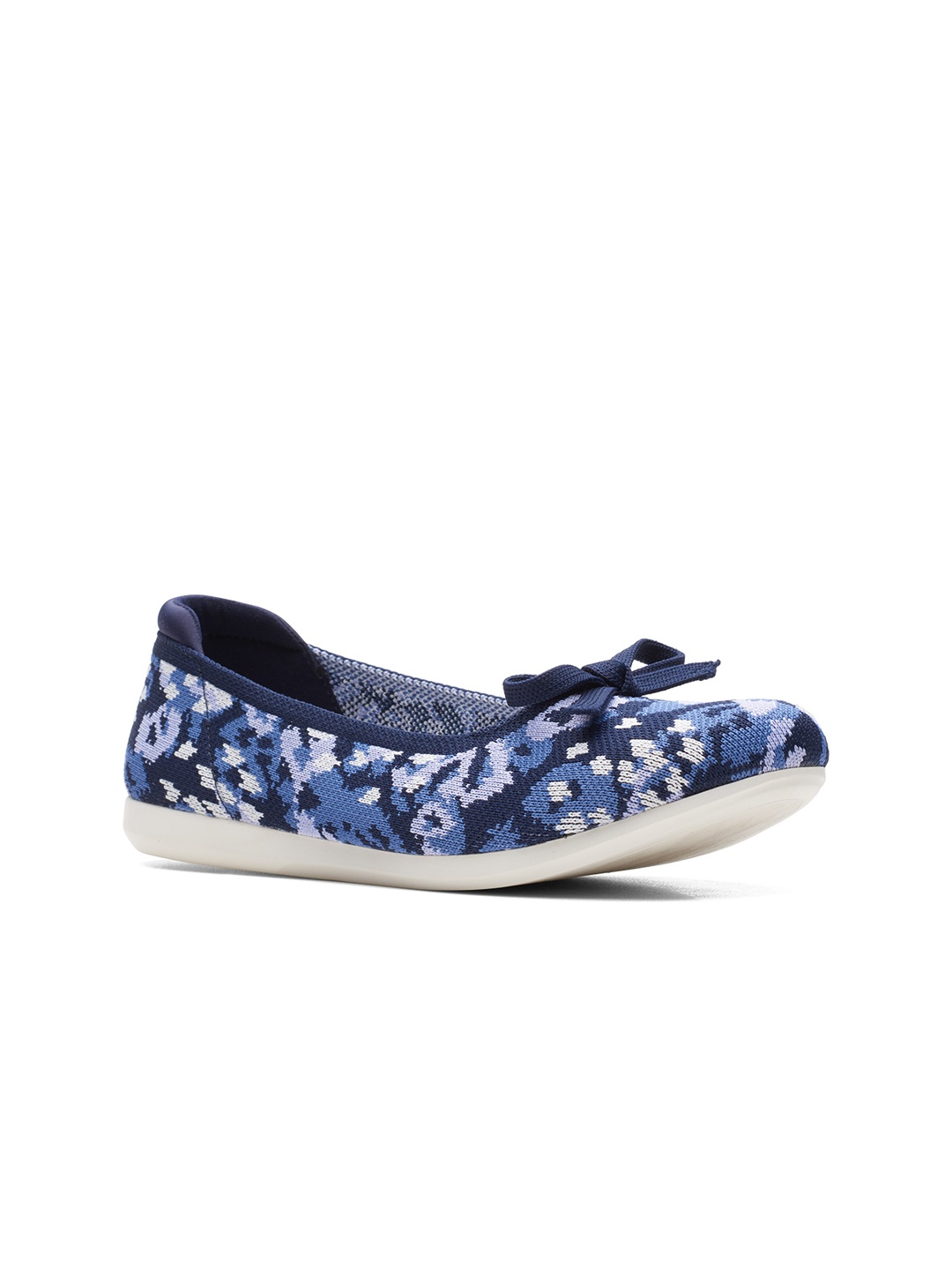 

Clarks Women Printed Ballerinas With Bows, Blue