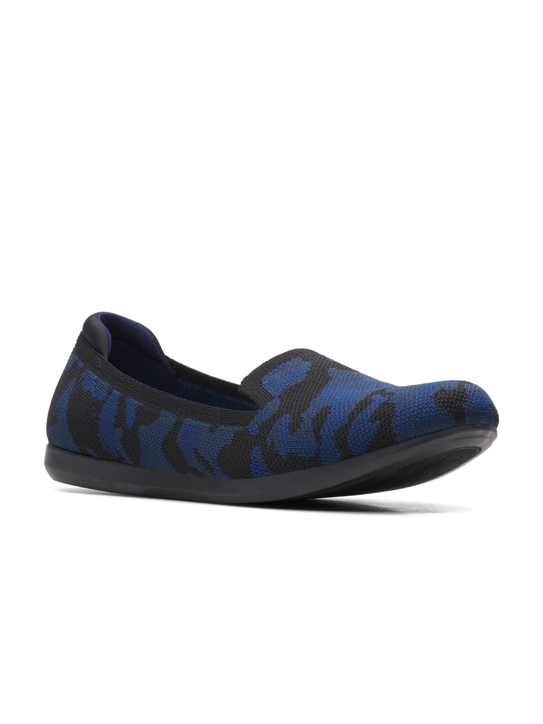 

Clarks Women Colourblocked Lightweight Slip-On Sneakers, Navy blue