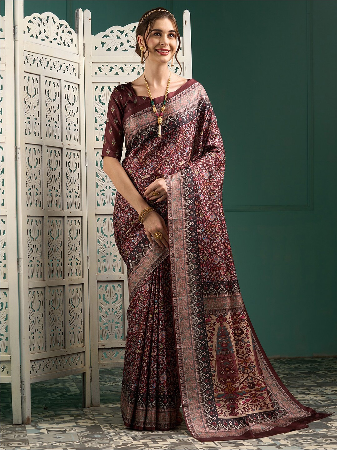 

Saree mall Ethnic Motifs Silk Blend Block Print Sarees, Maroon