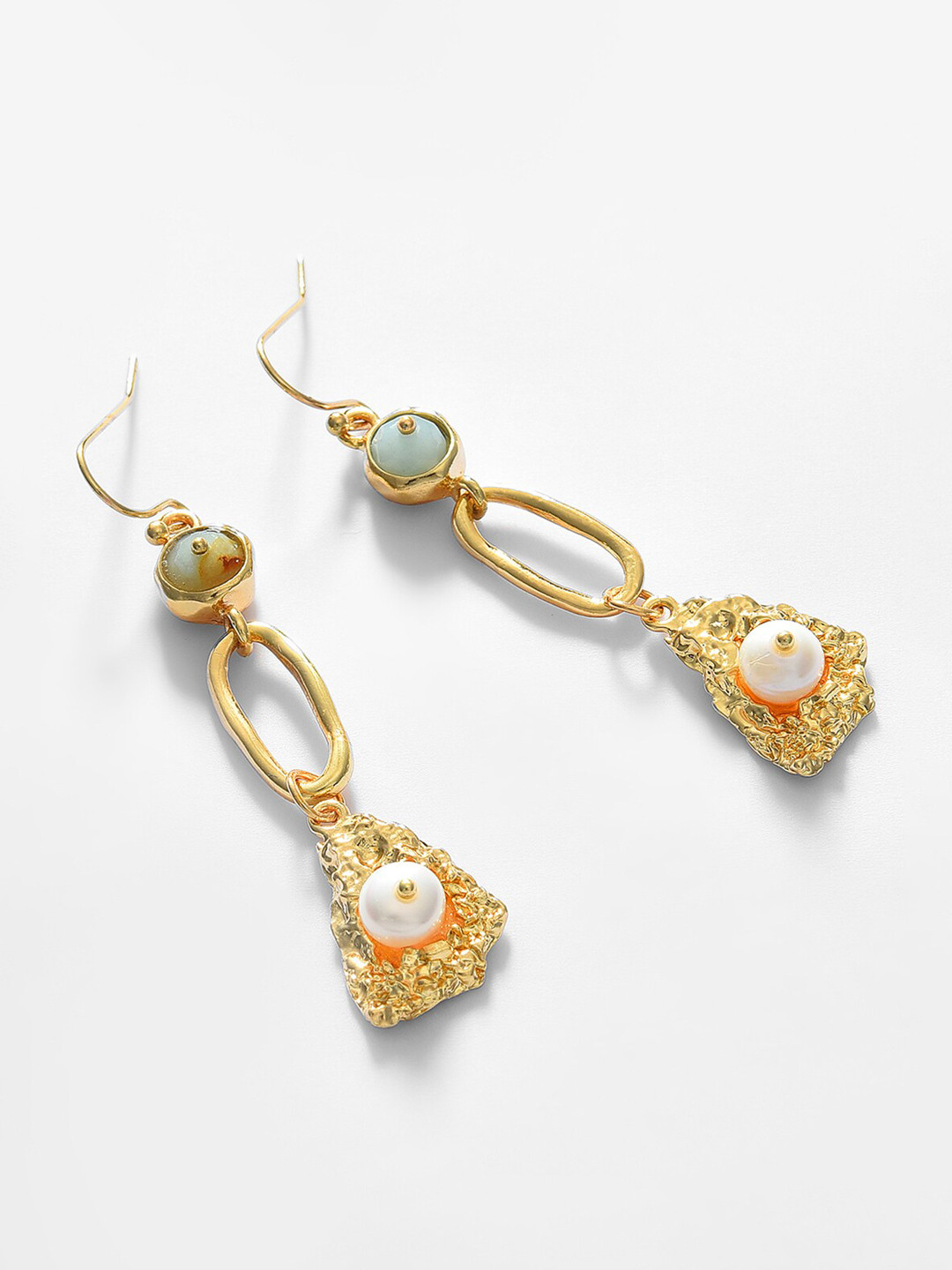 

SOHI Gold-Toned Contemporary Jhumkas Earrings