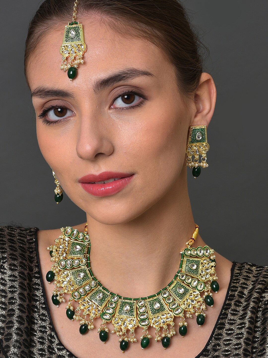 

SOHI Kundan Studded & Beaded Jewellery Set, Gold